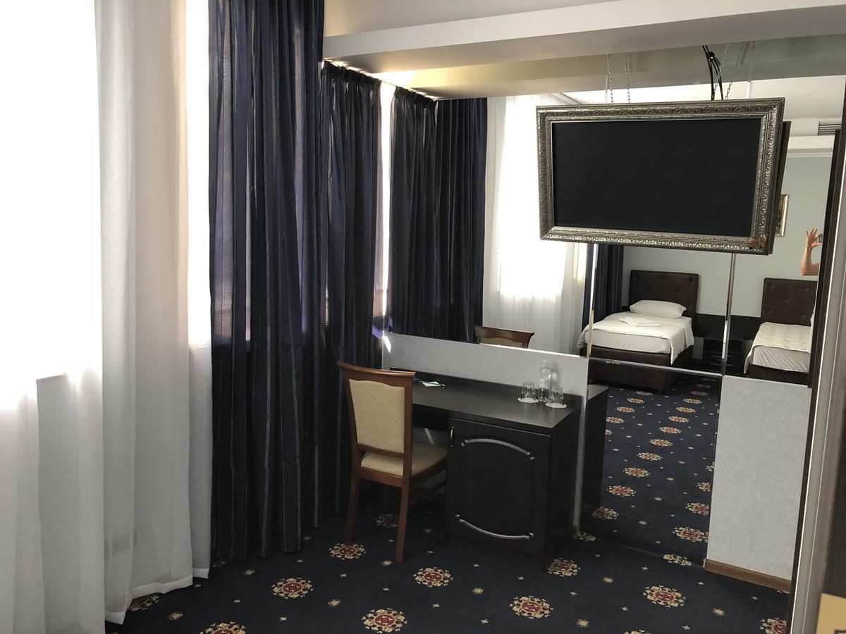 Alir Hotel Zhytomyr Exterior photo